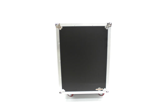 2L16UC-D18 Sixteen U Two Lid Flight Case With Locking Casters